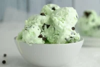 5-Ingredient No-Churn Mint Chocolate Chip Ice Cream Recipe