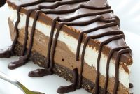 No-Bake Layered Chocolate Cheesecake with Oreo Crust