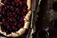 Mixed Berry Tart Recipe with Flaky Pastry and Sweet Glaze