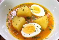 Pakistani Aloo Anday Salan — Spiced Egg and Potato Curry