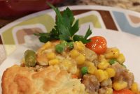Cheesy Meatball Pot Pie Casserole Recipe for Comfort Night