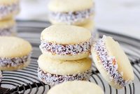 Argentinian Alfajores de Maicena Recipe — Classic Dulce de Leche Cookies
