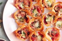 Cranberry, Prosciutto & Brie Phyllo Bites for Holiday Appetizers