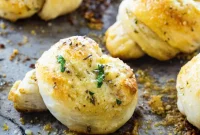 Garlic Knot Recipe: Soft, Buttery Oven-Baked Garlic Knots