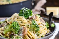 Spaghetti with Broccoli and Garlic: Simple Italian Weeknight Pasta