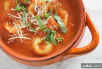 One-Pot Tortellini Tomato Soup Recipe for Cozy Weeknight Meals