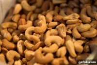 When Cashews, Pistachios & Mangoes Tear a Family Apart