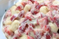 Creamy Strawberry and Banana Fruit Salad with Yogurt Dressing