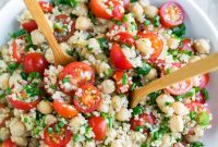 Fresh Tomato and Quinoa Salad with Basil Vinaigrette