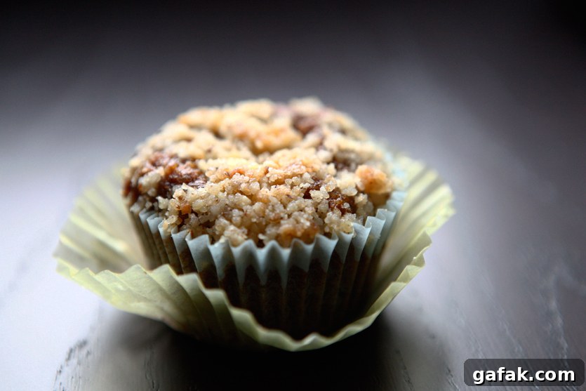 29 Paleo Breakfast Treats You Can Actually Eat for Breakfast 21 29 Paleo Treat Recipes- Strawberry Almond Muffins