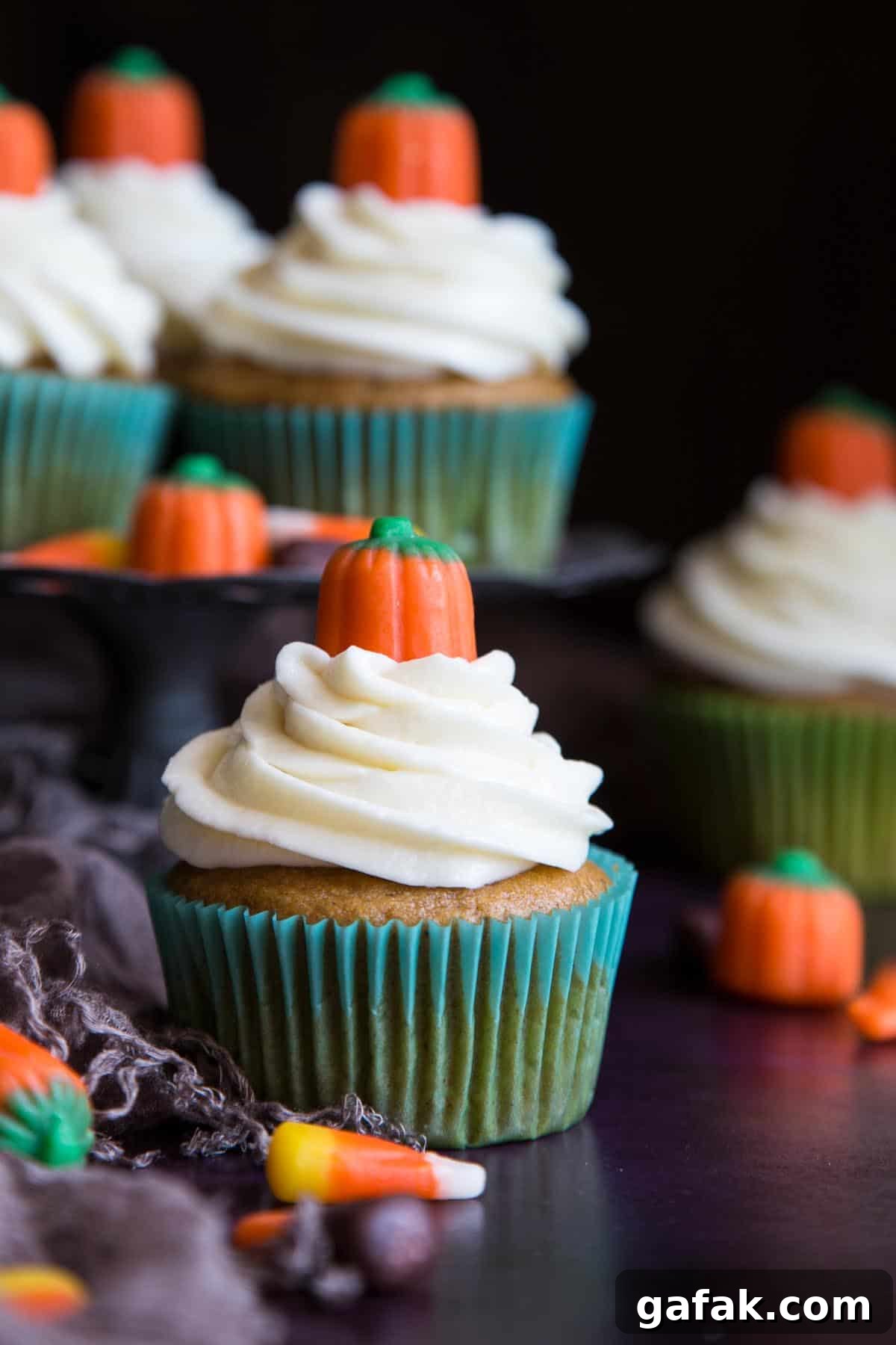 My pumpkin cupcakes recipe decorated with mellowcreme pumpkins.