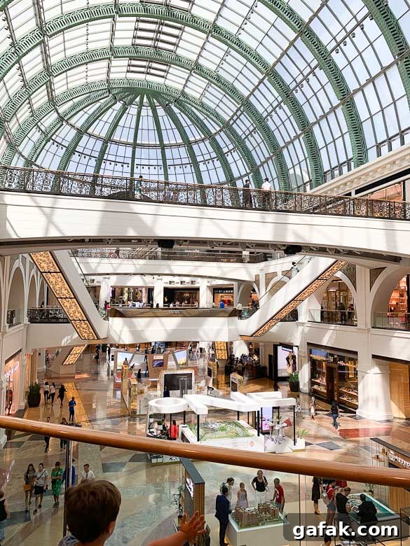We recently had the opportunity to spend a week in Dubai, a city in United Arab Emirates. Read more for a photo-heavy recap of what we saw and did in Dubai.