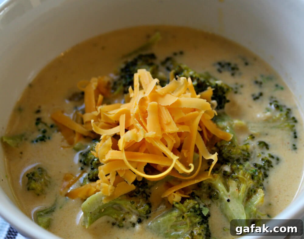Keto Low Carb Broccoli Cheese Soup4