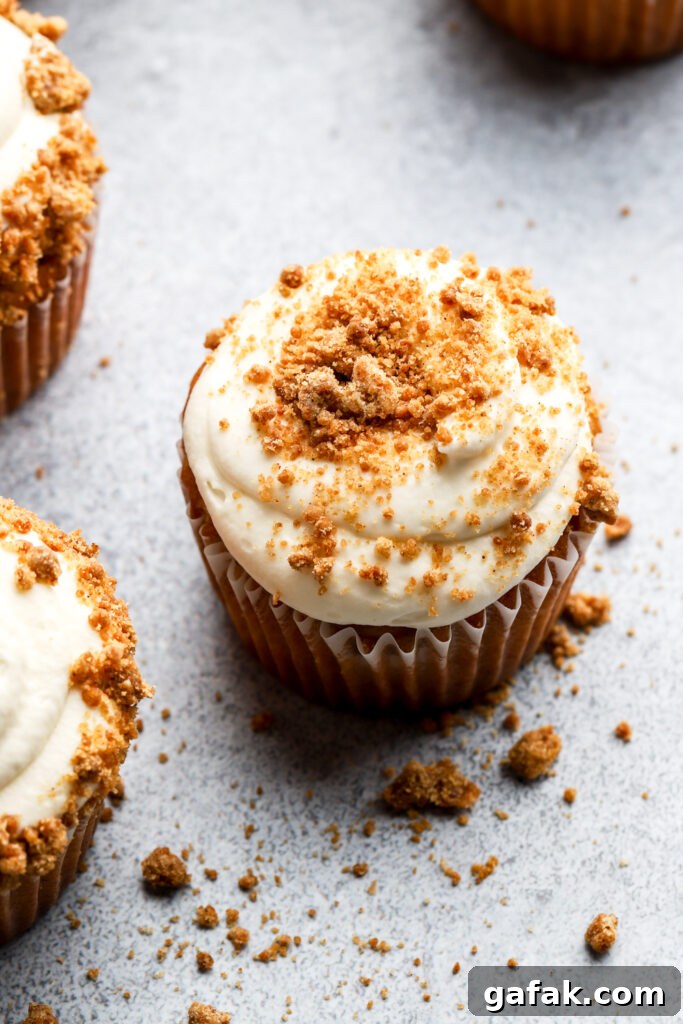 finished apple pie cupcakes with streusel topping