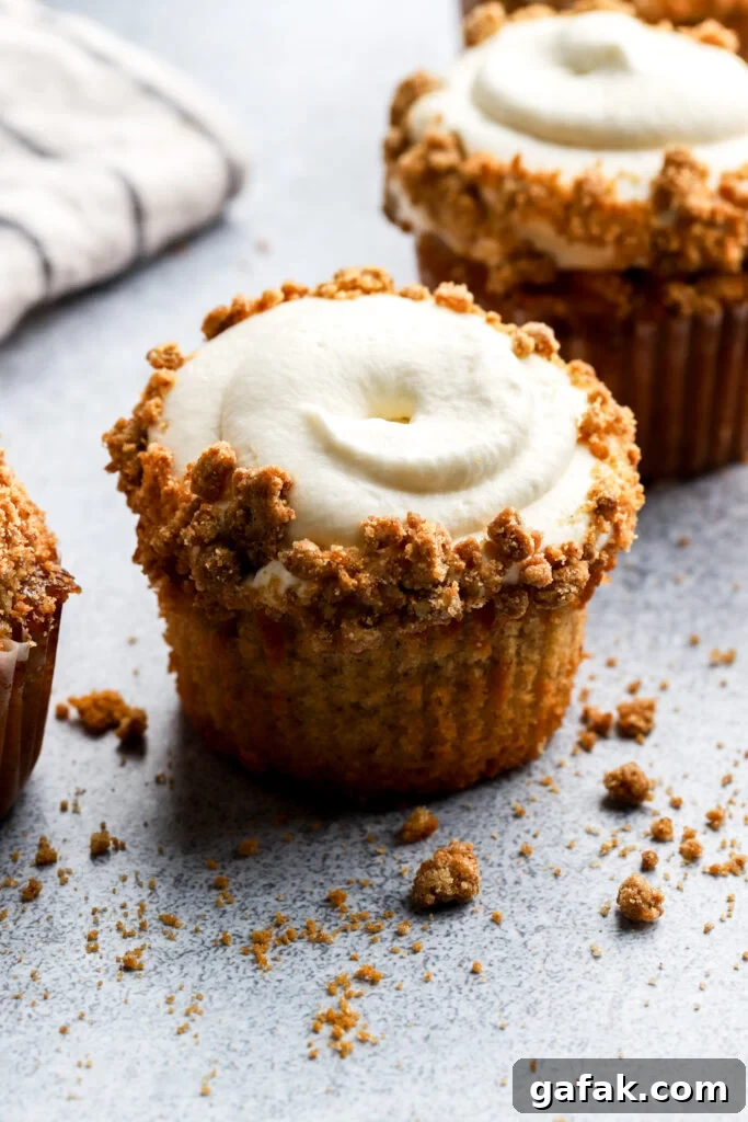 apple pie cupcakes with whipped cream frosting