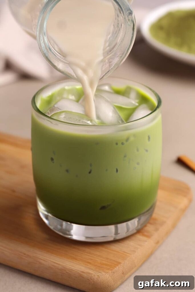 iced matcha latte