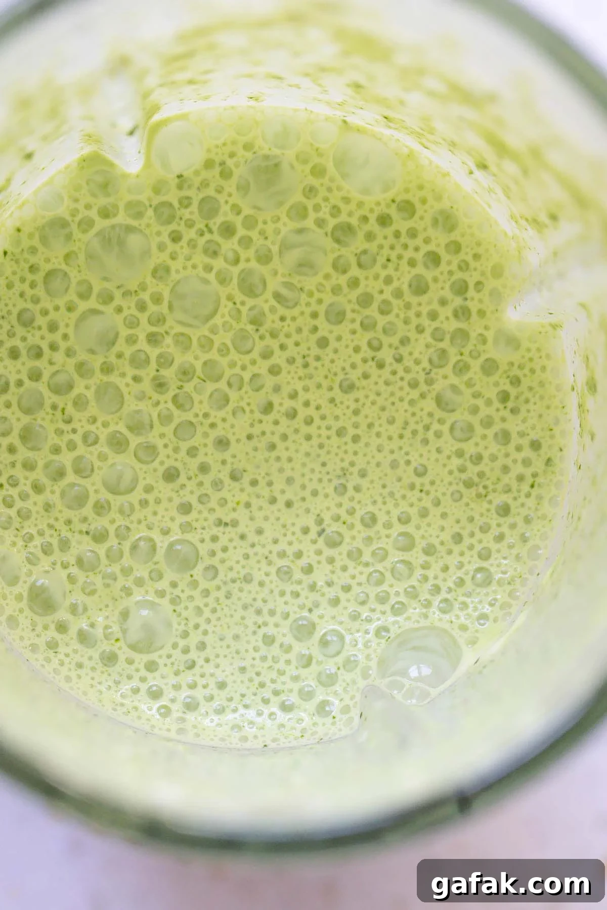 Mint yogurt sauce in the blender