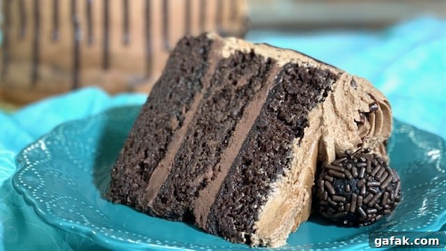 Fudgy Chocolate Ganache Filling and Drizzle for Cakes 3 triple chocolate ganache cake