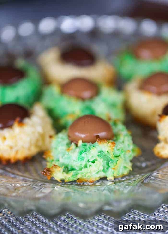 easter macaroon cookies