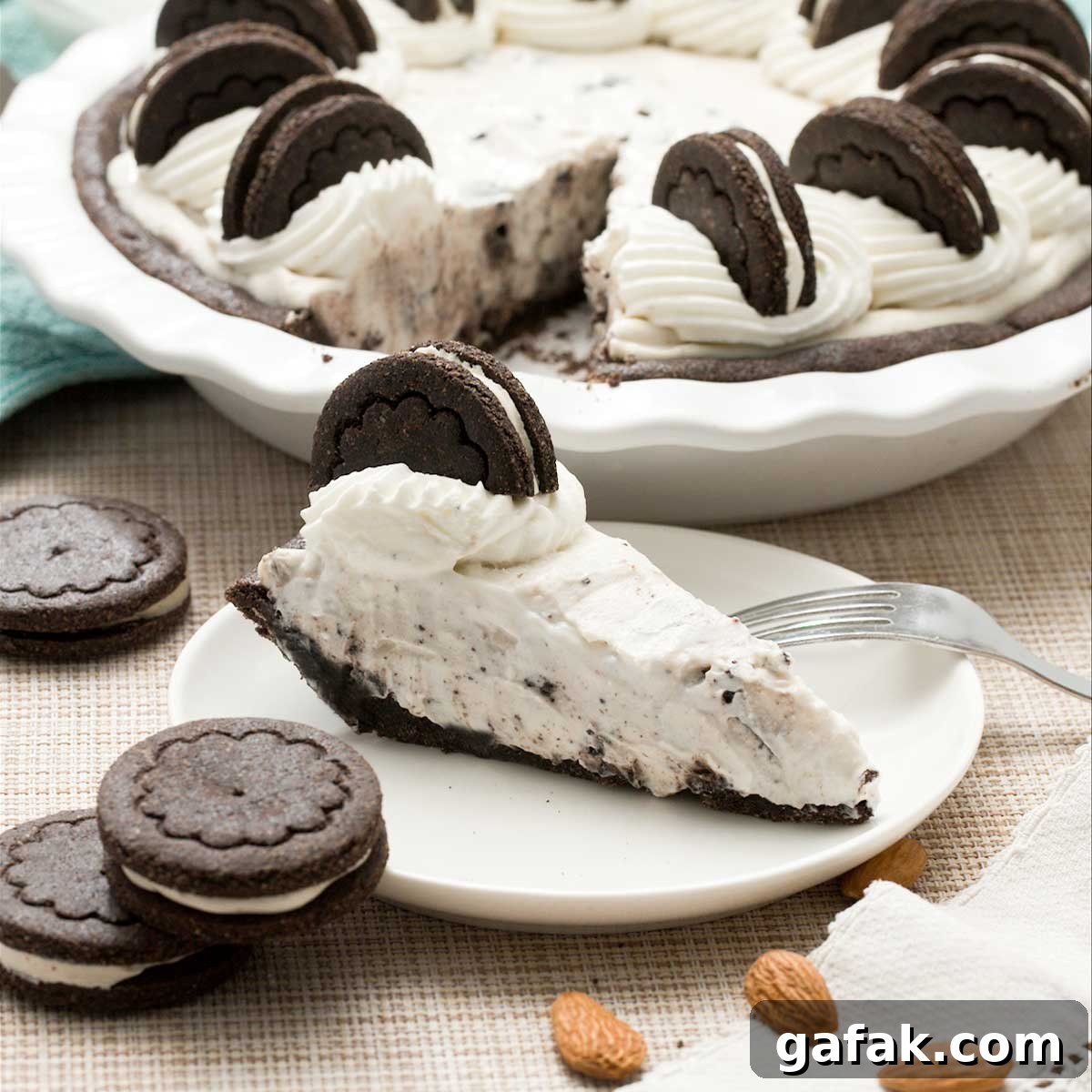 Gluten-free oreo cream pie