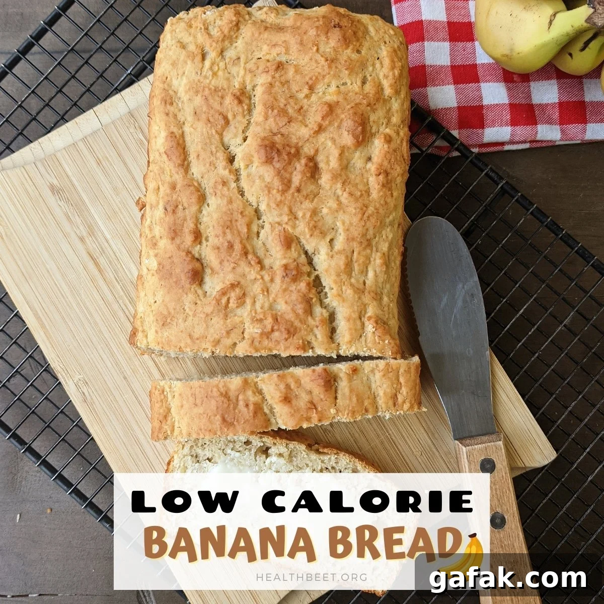 Healthy low calorie banana bread sliced