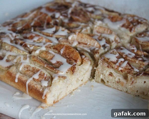Classic German Apple Kuchen Recipe — Moist Spiced Apple Cake 4 Apple Cake, also known as an Apple Kuchen, simple vanilla cake, topped with sliced apples and a cinnamon sugar mixture makes a great presentation for any occasion!