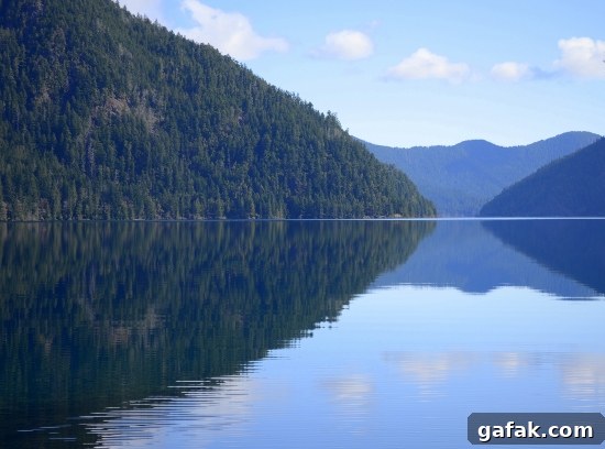 Lake Crescent Lake Crescent photo stop